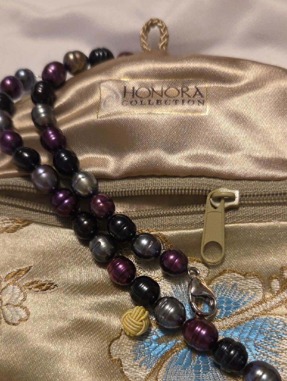 Honora Plum, Black And Gray Pearl Beaded Necklace - Women Jewelry 20" - Picture 4 of 4